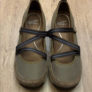 Dansko Hazel - Grey and Tan Mary Janes